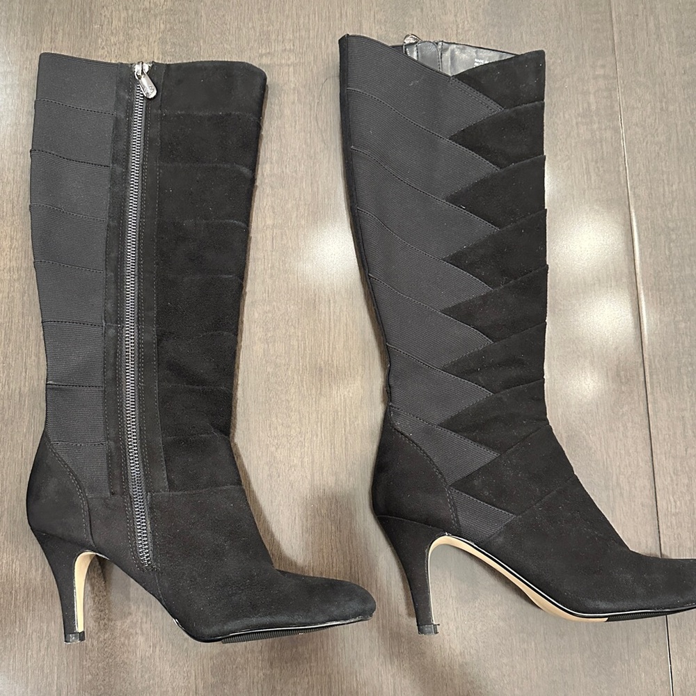 Adrienne Vittadini Suede Boots Size 6.5 New